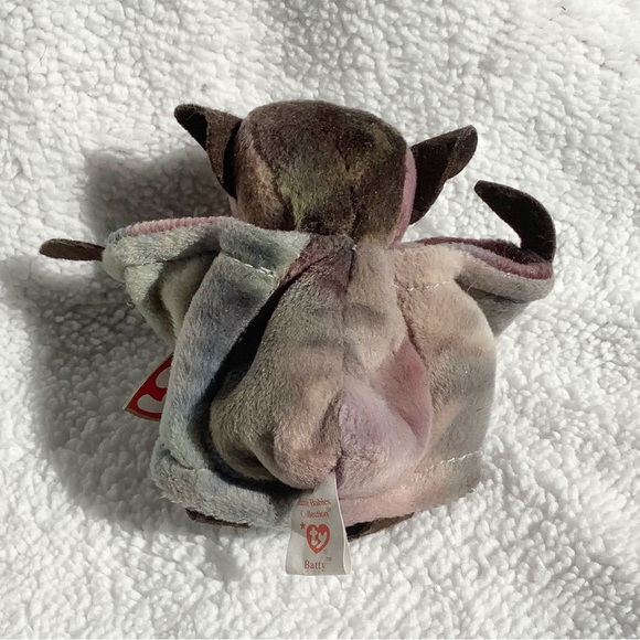 Cutest bat beanie baby!! - Picture 2 of 5